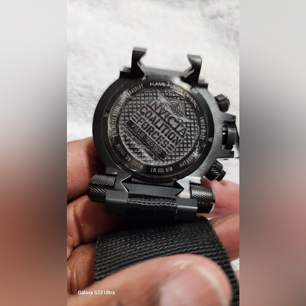 Invicta Watch - Green and black preowned - big face - Picture 5 of 5